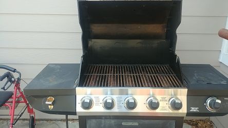 Gas grll.... BRINKMAN