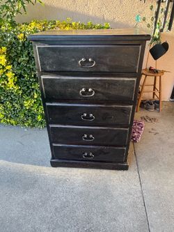 5 drawer wooden dresser