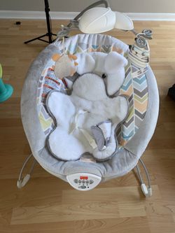 Fisher price Baby Bouncer