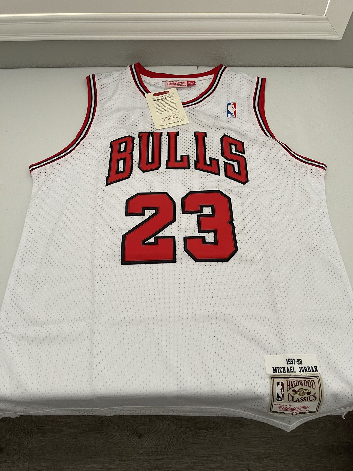 Michael Jordan White Jersey for Sale in Redlands, CA - OfferUp