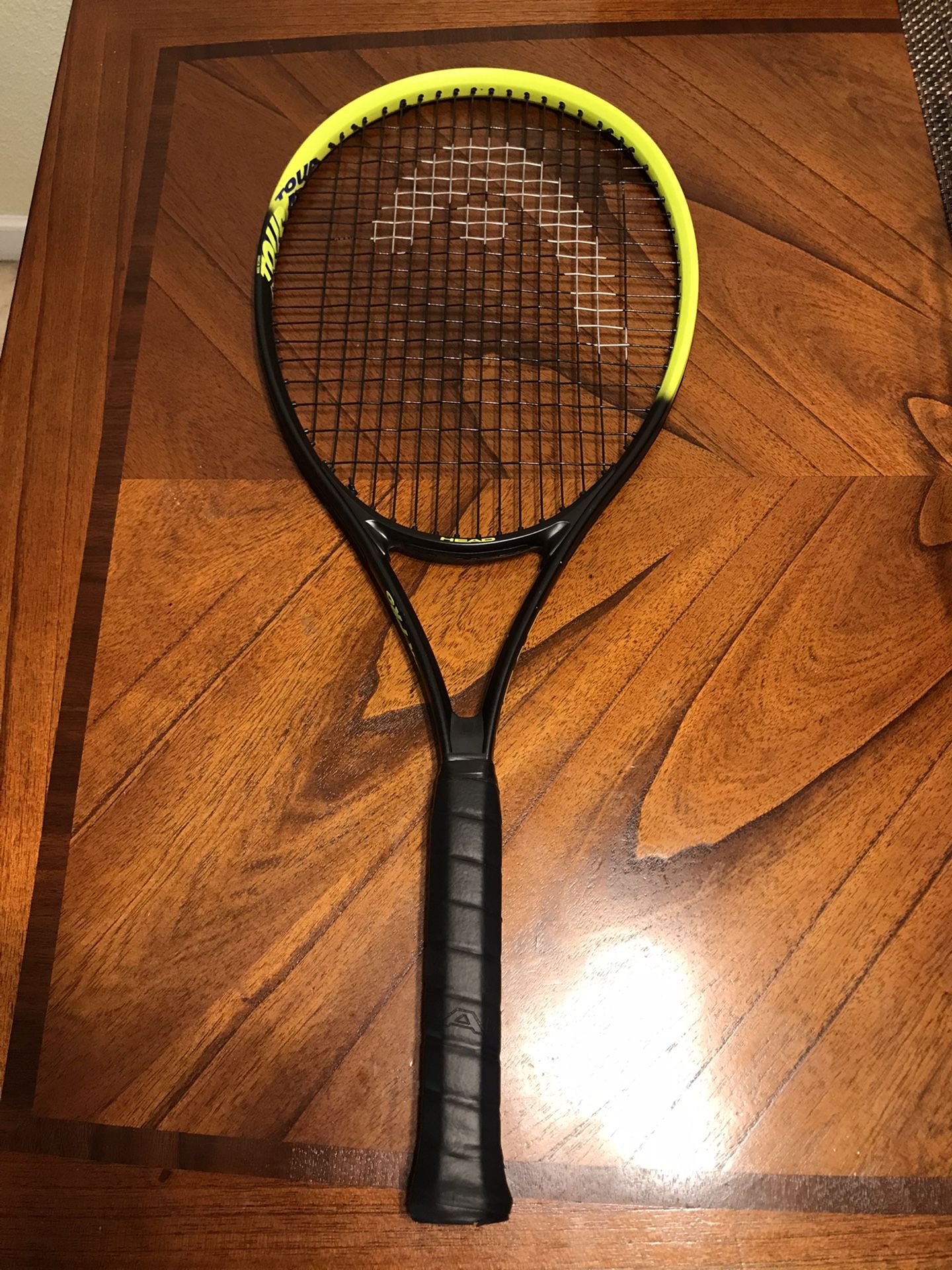 Head Tour Pro Tennis Racket
