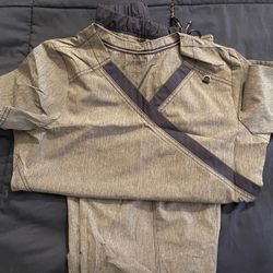 Scrubs set