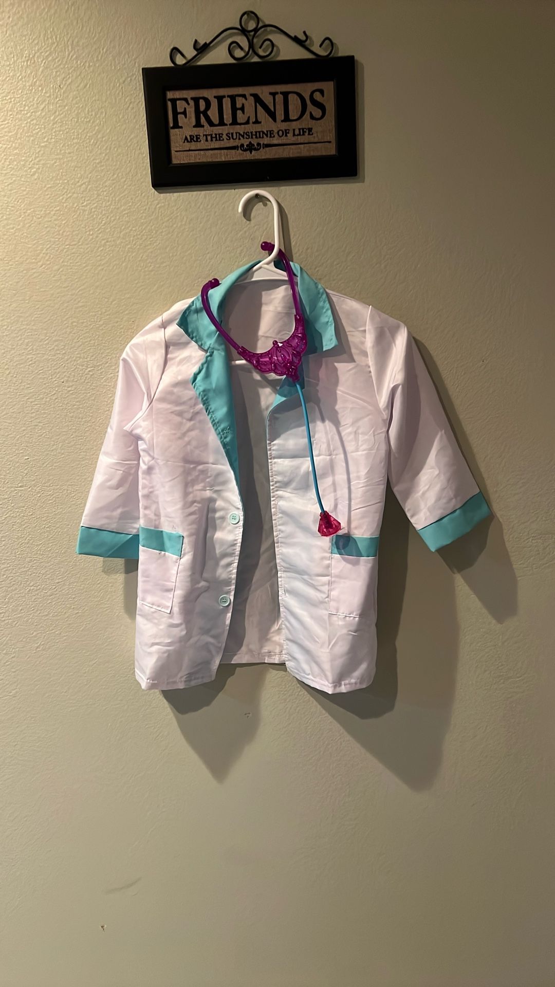 Lil Girls Size 4-5 Dr Mc Stuffins 