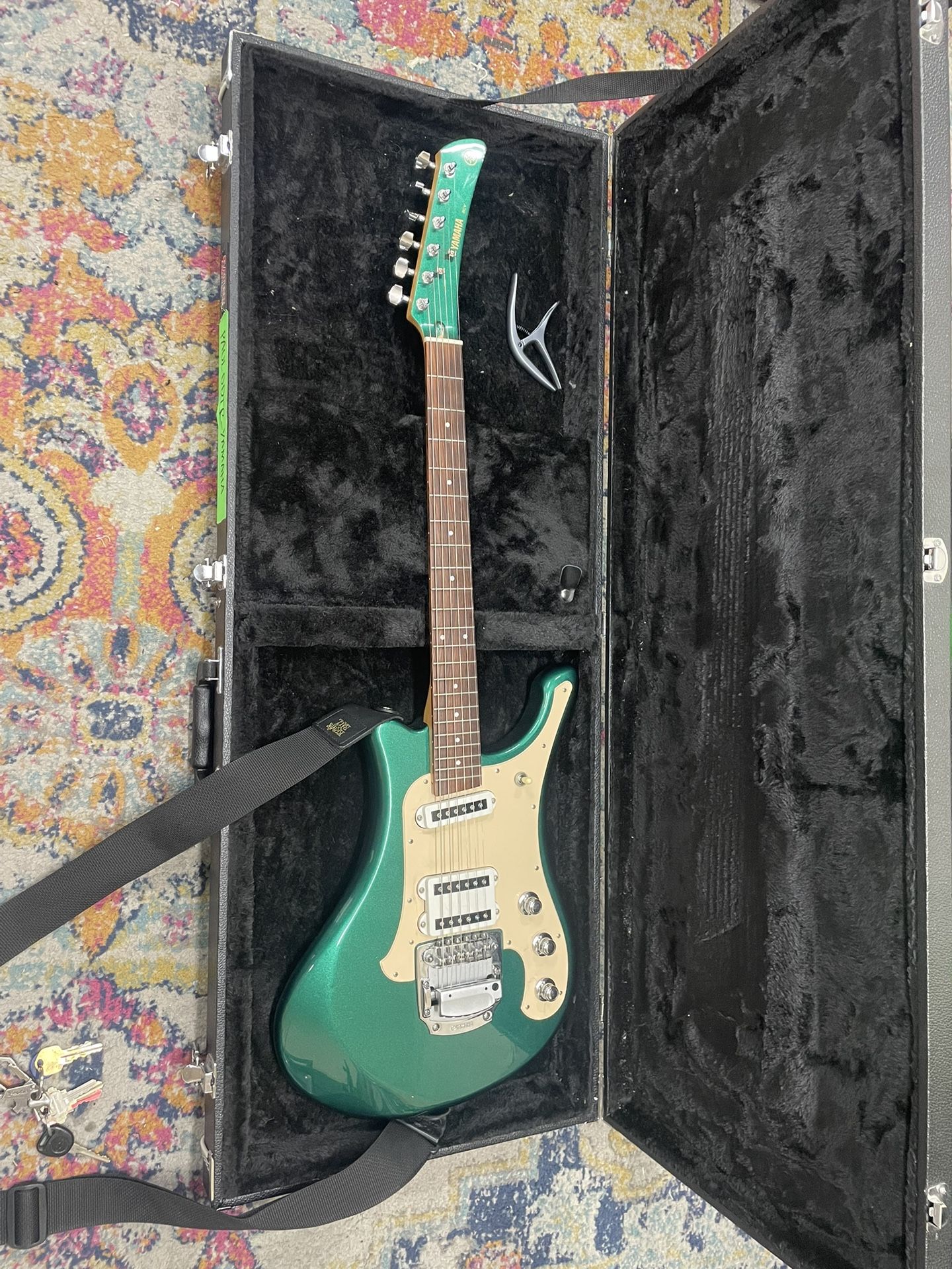 Yamaha SGV-300 Electric Guitar 2000 Reissue 