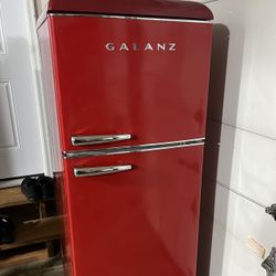 Galanz Red Retro Refrigerator/Freezer