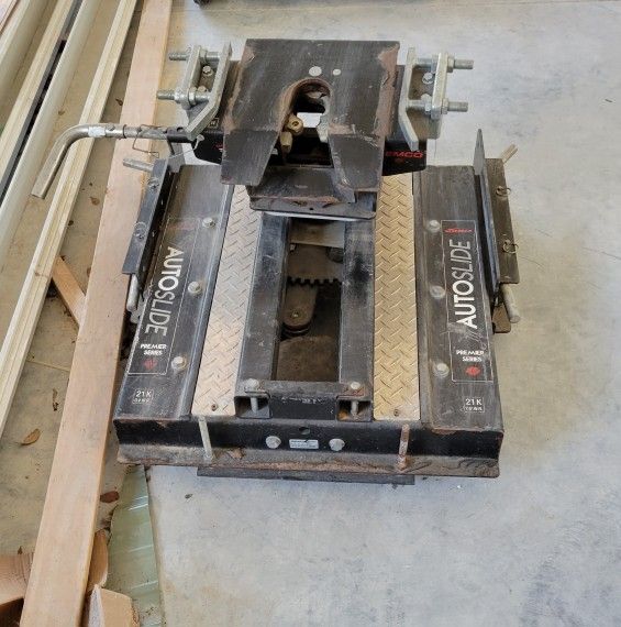 RV Hitch Demco Autoslide 21K Premier Series K $900 OBO