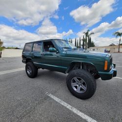 2000 Jeep Cherokee