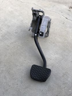 07-11 BMW E90 E91 E92 E93 335i 330i 328i 325i Brake Pedal