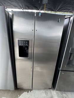 Refrigerator 