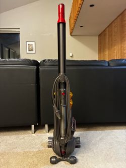 Dyson Ball Upright Vacuum – Fully Working + Attachments