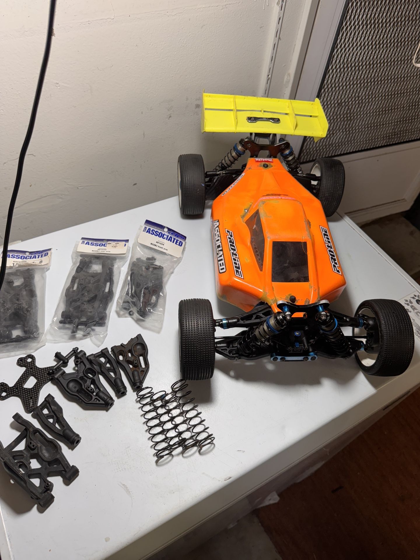Rc8b3 Team Associated 1/8 Buggy Rc Car