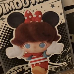 Dimoo World  - Minnie’s Balloon - Plush Keychain