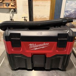 Milwaukee M18 2-gallon cordless wet/dry vacuum