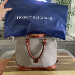 DOONEY  & BOURKE PURSE 
