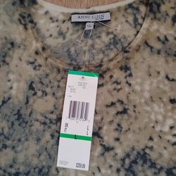 ***BRAND NEW WOMAN'S TOP*"* Original Price $250