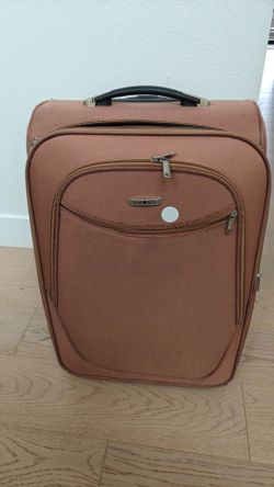 Softside checked suitcase luggage 25"