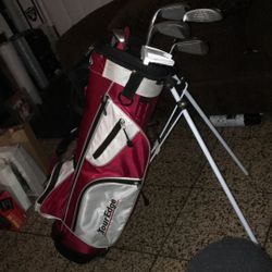 Tour Edge For Youth Set Of 6 Including A Putter Nice