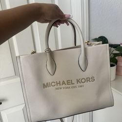 Micheal kors purse