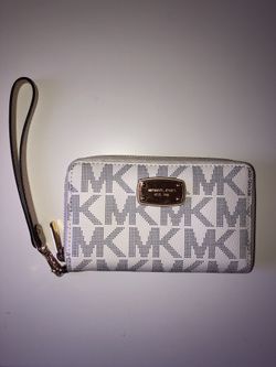Michael Kors Wallet Wristlet (AUTHENTIC!!)