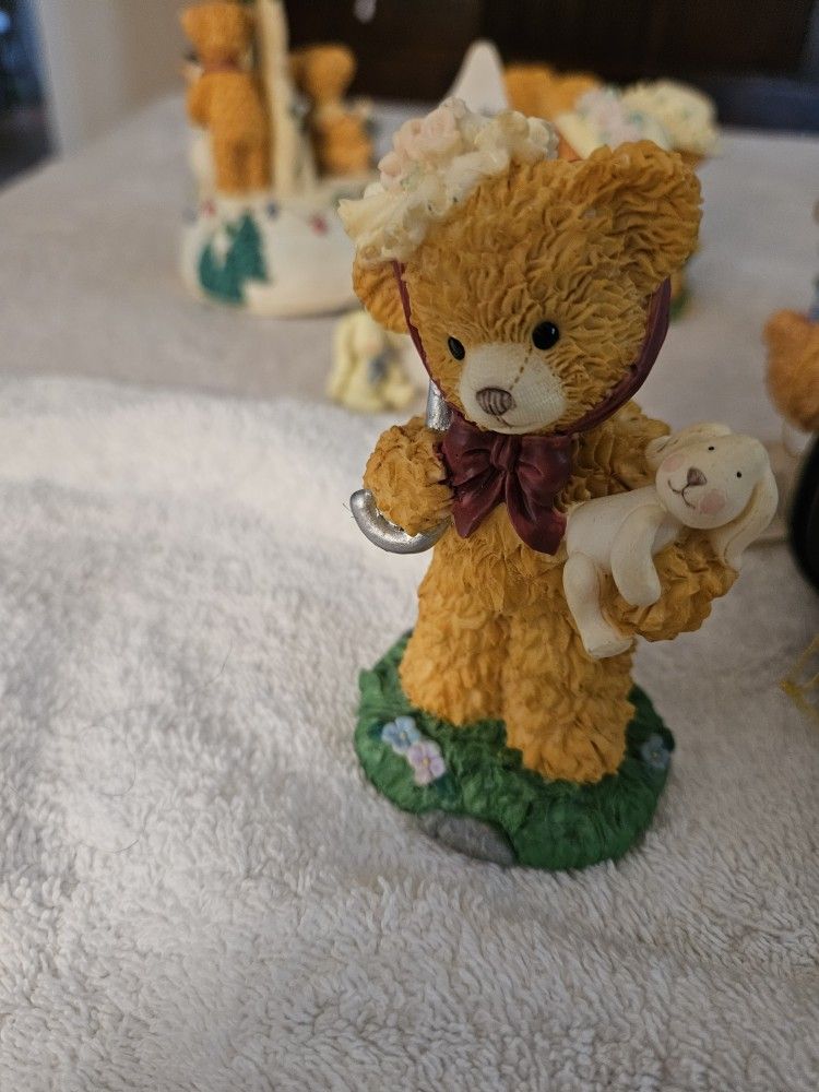 Beatrice & Friend Rainbridge Bears..Nice Gift