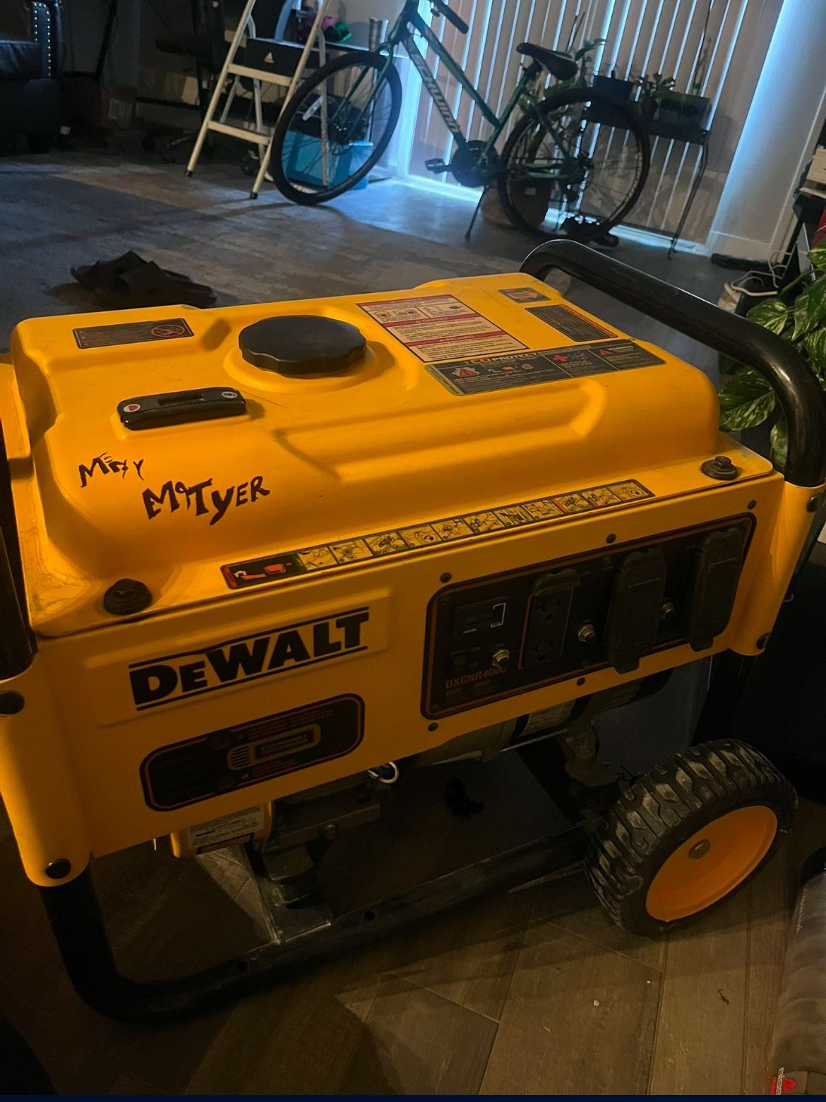 DeWALT Generator
