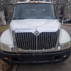 2002 International Flatbed Rollback Tow Truck 