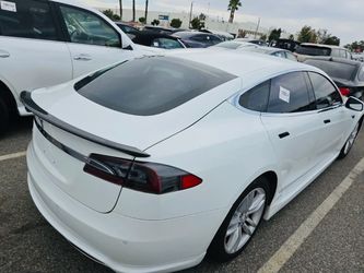 2014 Tesla Model S