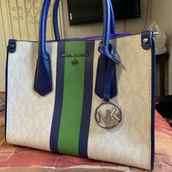 Michael Kors Marylin Logo Crossbody Purse 