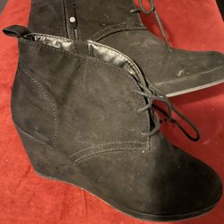 Size 7 1/2 Women Wedges