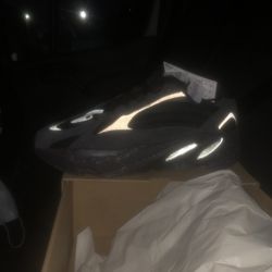Yeezy Boost 700 V2
