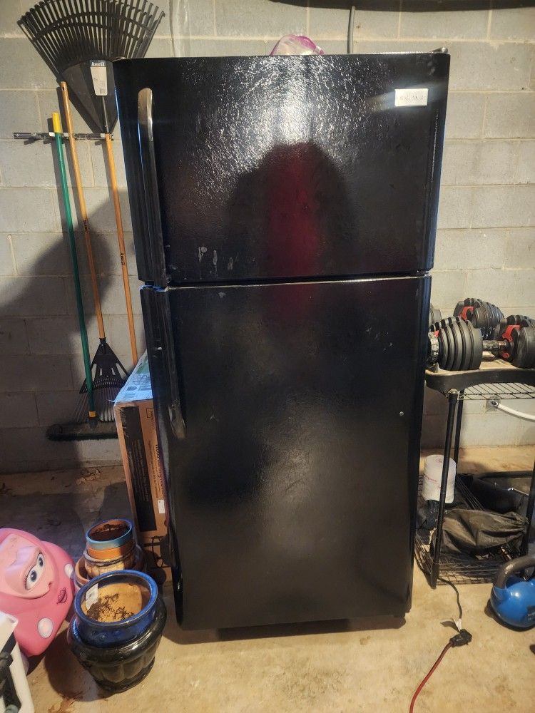 Black Frigidaire Refrigerator (Top And Bottom)