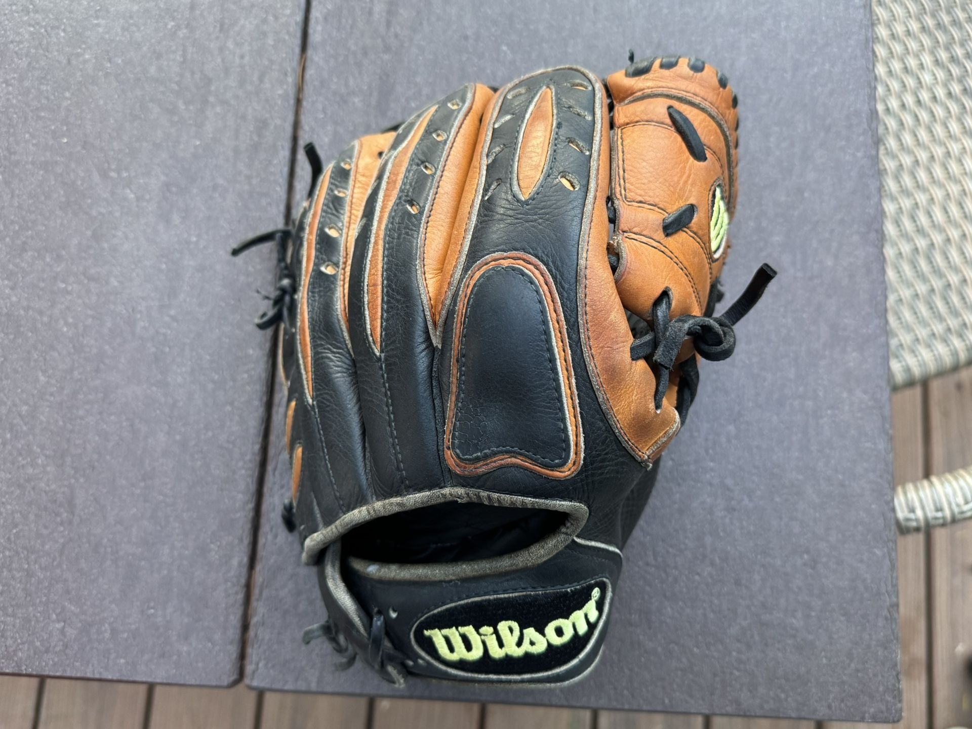 Wilson A3000 EXO 10.75” Baseball Glove