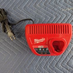 M12 Battery Charger