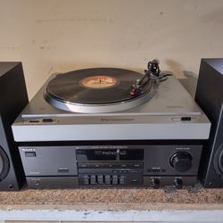 Turntable Setup. Free Records 