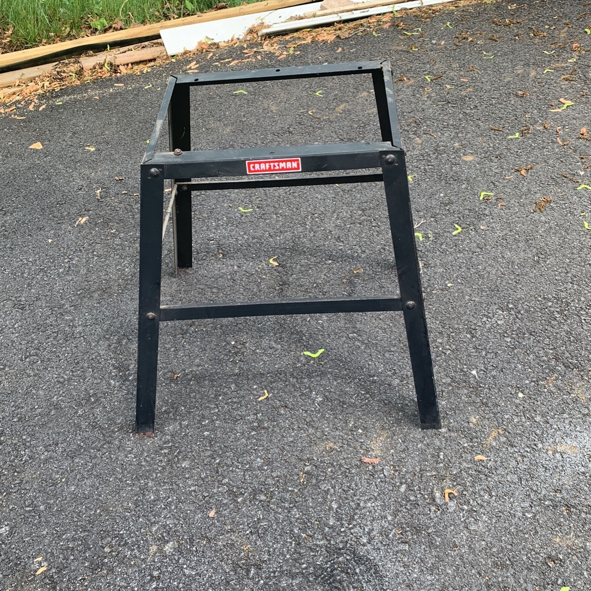 Tool Stand 27 Tall