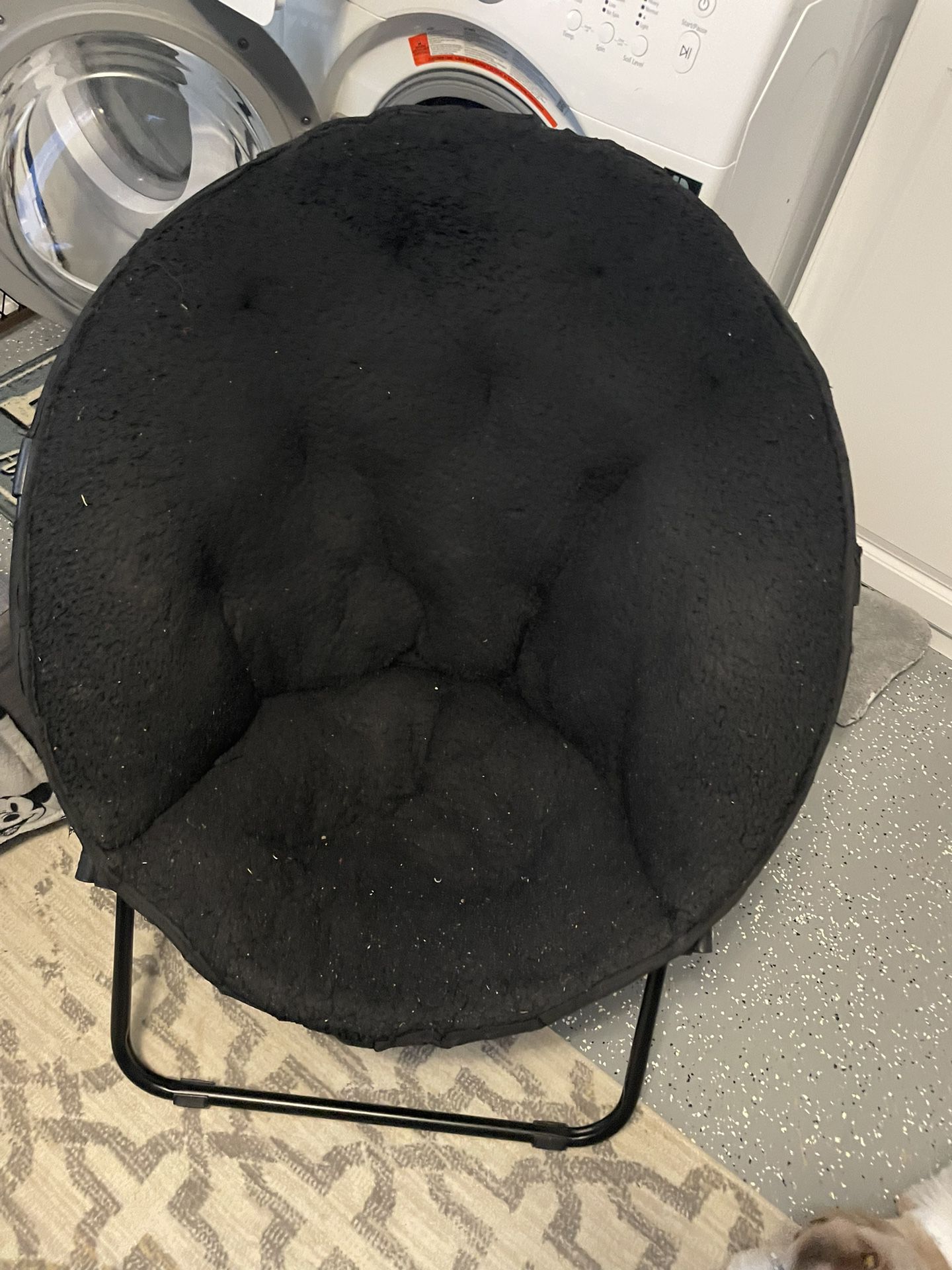 Big Black Circle Chair 