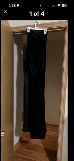 Black Long Strapless Velvet Dress With Gloves  