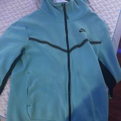Nike tech fleece