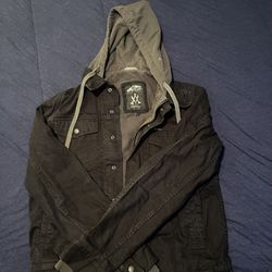 Van’s black denim jacket