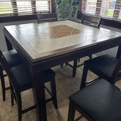 Dinning Table With 6 Chairs