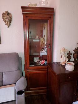 Showcase Cabinets