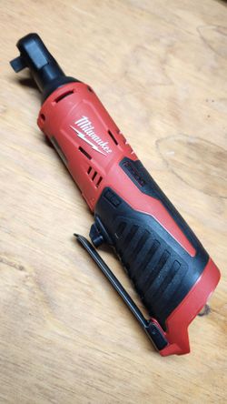 Milwaukee M12 3/8" ratchet