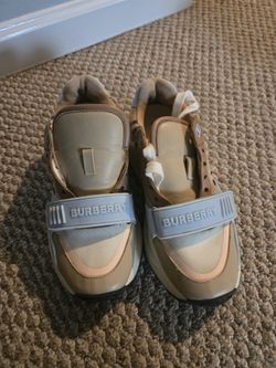 Women's Shoes ,size 7