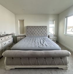 Ashley Realyn Collection King Bed Like New!!!