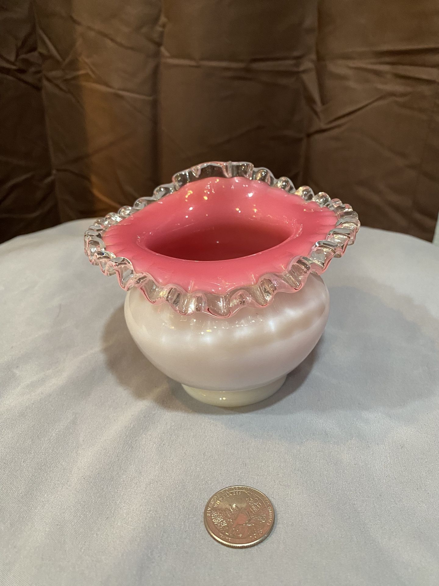 Fenton Pink Peach Crest Ruffled Vase