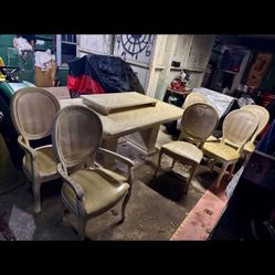 Dining Toom Table with Chairs