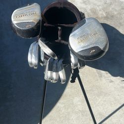 Left Handed golf clubs 
