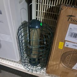 Bird Feeder 