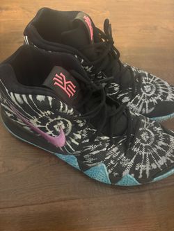 Nike Kyrie Size 12