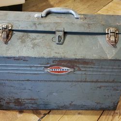 Vintage Craftsman Tombstone Cantilever Metal Toolbox